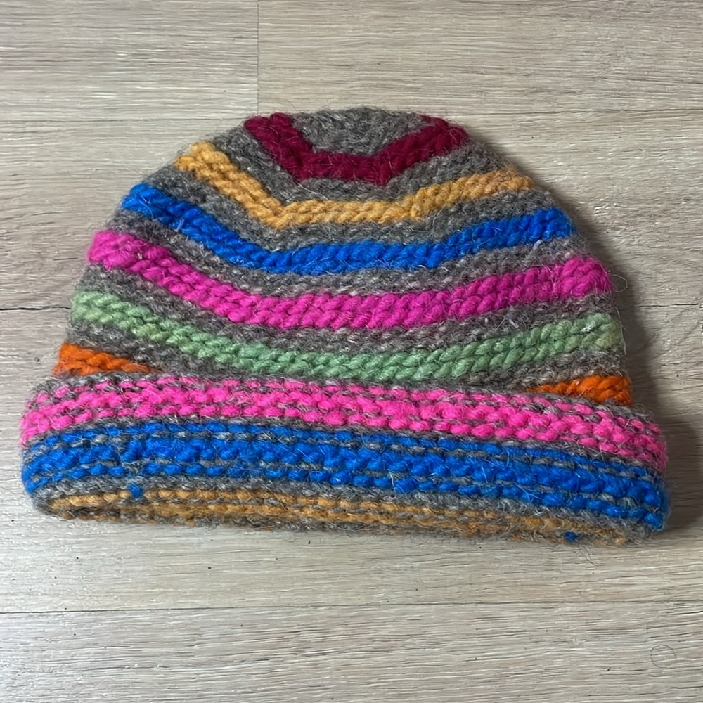 Hand Knitted Wool Hat.‎ See photos for measurements! - Picture 2 of 3